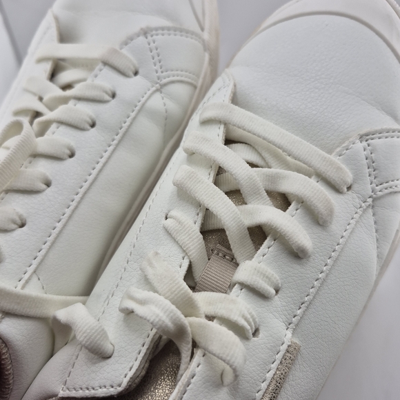 Dr. Scholl's White and Gold Athletic Shoes - Picture 9 of 10